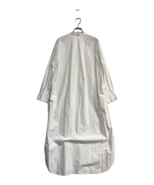 URBAN RESEARCH（アーバンリサーチ）URBAN RESEARCH (アーバンリサーチ) スキッパーシャツワンピース　UR14-26F007 ホワイト サイズ:Free 未使用品の古着・服飾アイテム