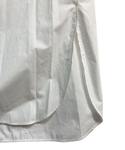 URBAN RESEARCH（アーバンリサーチ）URBAN RESEARCH (アーバンリサーチ) スキッパーシャツワンピース　UR14-26F007 ホワイト サイズ:Free 未使用品の古着・服飾アイテム