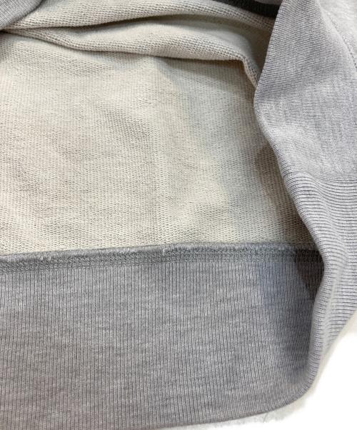 PALACE（パレス）PALACE (パレス) Bun 5G Crew 22FW グレー サイズ:XLの古着・服飾アイテム