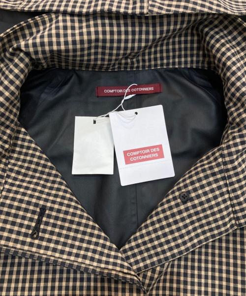 Comptoir des Cotonniers（コントワー・デ・コトニエ）Comptoir des Cotonniers (コントワー・デ・コトニエ) UNIQLO (ユニクロ) ブロックテックコート　2WCO196P02 ブラウン サイズ:M 未使用品の古着・服飾アイテム