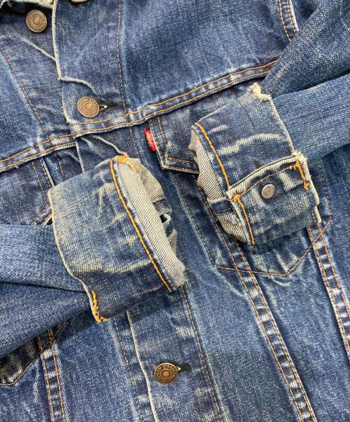 LEVI'S（リーバイス）LEVI'S (リーバイス) トラッカージャケット ブルー サイズ:38の古着・服飾アイテム