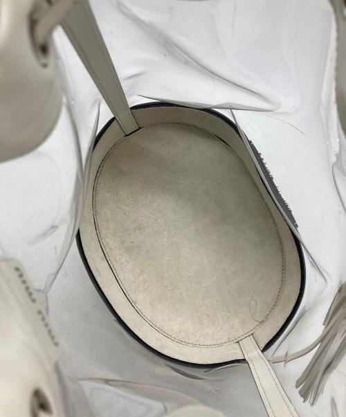 MIU MIU（ミュウミュウ）MIU MIU (ミュウミュウ) 巾着 クリア バッグ ホワイトの古着・服飾アイテム