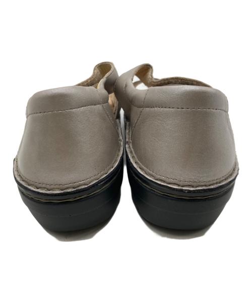 Finn Comfort（フィンコンフォート）Finn Comfort (フィンコンフォート) ストラップサンダル グレー サイズ:36の古着・服飾アイテム