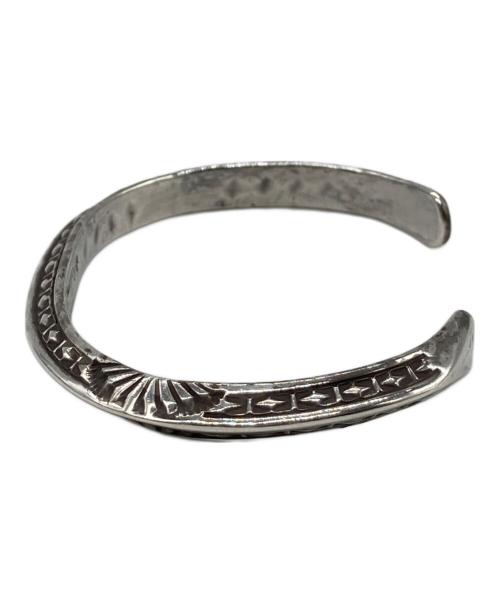 Navajo（ナバホ）NAVAJO (ナバホ) スタンプワークナローバングル シルバーの古着・服飾アイテム