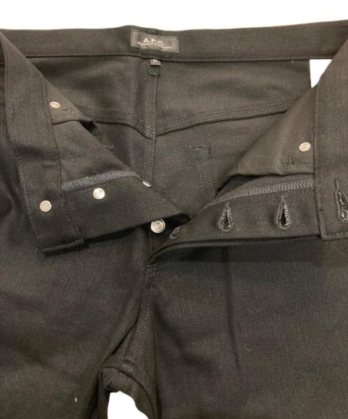 A.P.C.（アーペーセー）A.P.C. (アーペーセー) ニュースタンダードジーンズ ブラック サイズ:30の古着・服飾アイテム