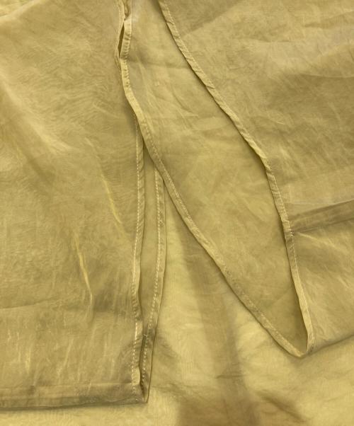 anuans（アニュアンス）anuans (アニュアンス) シアーフレアスリーブブラウス カーキ サイズ:Freeの古着・服飾アイテム