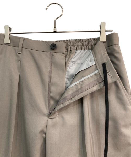 MAISON SPECIAL（メゾンスペシャル）MAISON SPECIAL (メゾンスペシャル) Wool Mix Smooth Prime Wide One-Tuck Wide Pants グレー サイズ:Mの古着・服飾アイテム