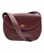 Cartierカルティエ）の古着「フラップショルダーバッグ」｜ワインレッド