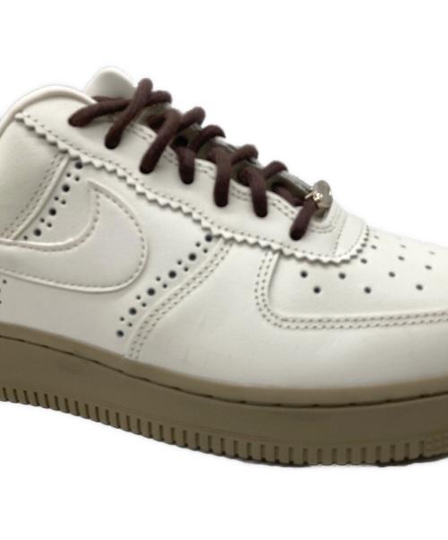 NIKE（ナイキ）NIKE (ナイキ) ローカットスニーカーWMNS AIR FORCE 1 '07 ホワイト サイズ:US6の古着・服飾アイテム