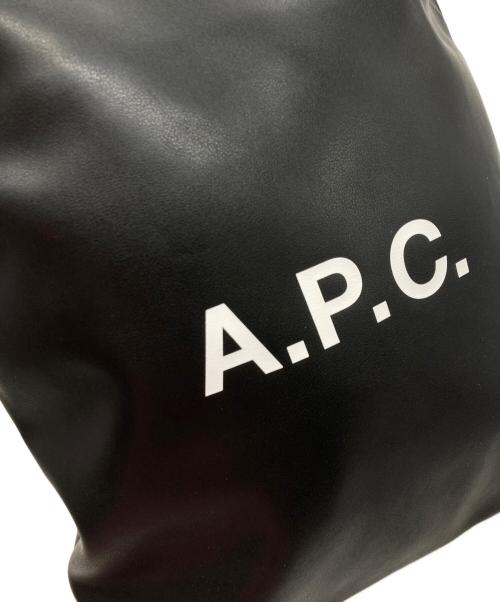 A.P.C.（アーペーセー）A.P.C. (アーペーセー) Ninon ハンドバッグ ブラックの古着・服飾アイテム