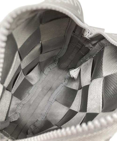 SUPREME（シュプリーム）Supreme (シュプリーム) Woven Shoulder Bag グレーの古着・服飾アイテム