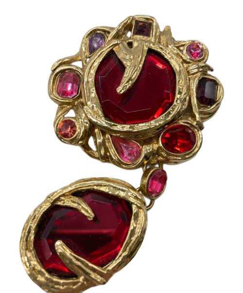 Yves Saint Laurent（イヴサンローラン）Yves Saint Laurent (イヴサンローラン) カラーストーンブローチ レッド×ゴールドの古着・服飾アイテム