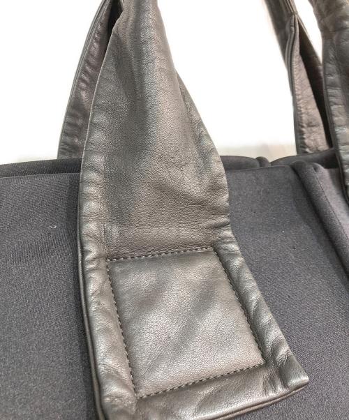 kawa-kawa（カワカワ）kawa-kawa (カワカワ) wet トートバッグLサイズ ブラックの古着・服飾アイテム