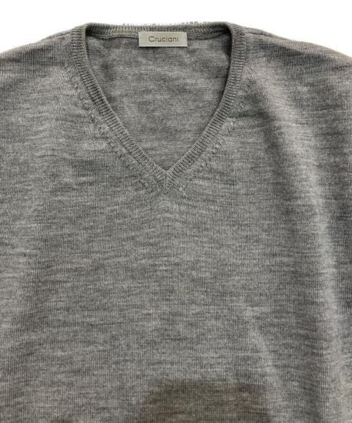 Cruciani（クルチアーニ）Cruciani (クルチアーニ) Vネックニット グレー サイズ:50の古着・服飾アイテム