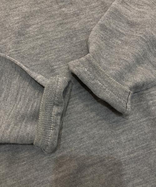 Cruciani（クルチアーニ）Cruciani (クルチアーニ) Vネックニット グレー サイズ:50の古着・服飾アイテム