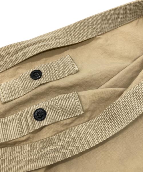 SLOW（スロウ）SLOW (スロウ) ナイロンバッグ ベージュの古着・服飾アイテム