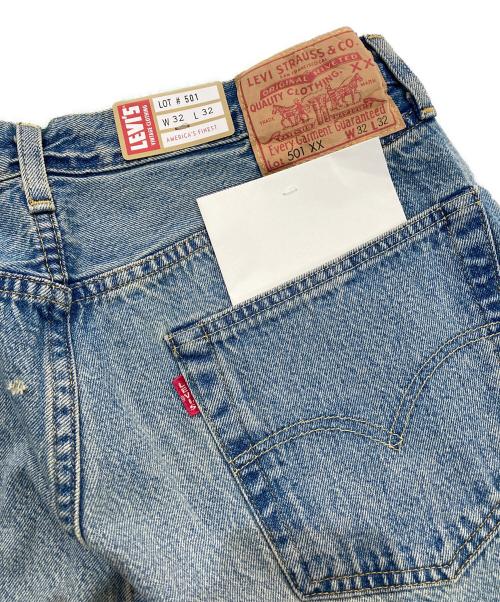 LEVI'S VINTAGE CLOTHING（リーバイス ビンテージ クロージング）LEVI'S VINTAGE CLOTHING (リーバイス ビンテージ クロージング) 1955復刻 501XXデニムパンツ　赤耳 BIG E　50155-0075 インディゴ サイズ:W32×L32 未使用品の古着・服飾アイテム