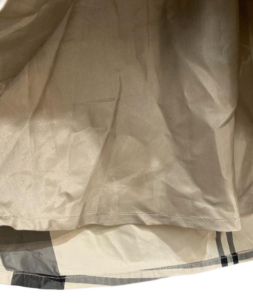 BARNEYS NEWYORK（バーニーズ・ニューヨーク）BARNEYS NEWYORK (バーニーズ・ニューヨーク) ナイロンスカート グレー サイズ:FREEの古着・服飾アイテム