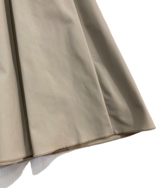 FOXEY NEWYORK（フォクシーニューヨーク）FOXEY NEWYORK (フォクシーニューヨーク) バルーンリボンタックスカート　24901-AVAN75 ベージュ サイズ:38の古着・服飾アイテム