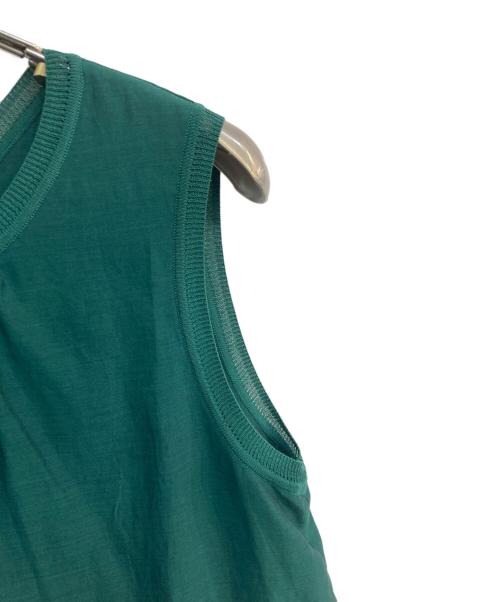 DES PRES（デ プレ）DES PRES (デ プレ) シルク混ノースリーブブラウス　22-01-92-01401 グリーン サイズ:36 未使用品の古着・服飾アイテム