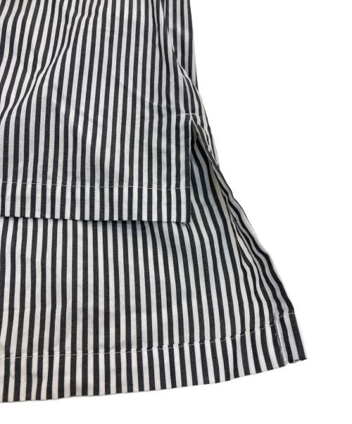 mizuiro-ind（ミズイロインド）mizuiro-ind (ミズイロインド) ストライプシャツ ホワイト×ブラック サイズ:-の古着・服飾アイテム