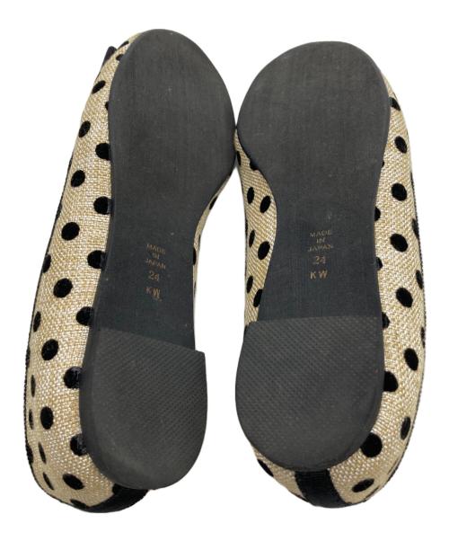 DIANA（ダイアナ）DIANA (ダイアナ) ドットリボンパンプス ベージュ×ブラック サイズ:24cmの古着・服飾アイテム