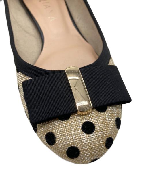DIANA（ダイアナ）DIANA (ダイアナ) ドットリボンパンプス ベージュ×ブラック サイズ:24cmの古着・服飾アイテム