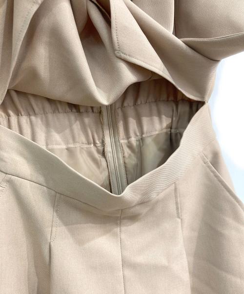 L'AUBE BLANC（ローブ ブラン）L'AUBE BLANC (ローブブラン) Side Bow-tie Combinaison ベージュ サイズ:S 未使用品の古着・服飾アイテム