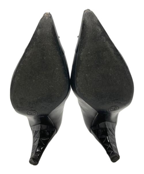 CHANEL（シャネル）CHANEL (シャネル) ココマークストラップパンプス ベージュ×ブラック サイズ:34の古着・服飾アイテム