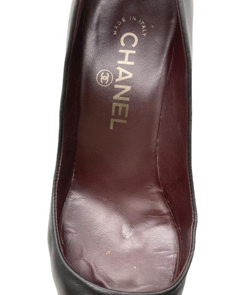 CHANEL（シャネル）CHANEL (シャネル) ココマークストラップパンプス ベージュ×ブラック サイズ:34の古着・服飾アイテム