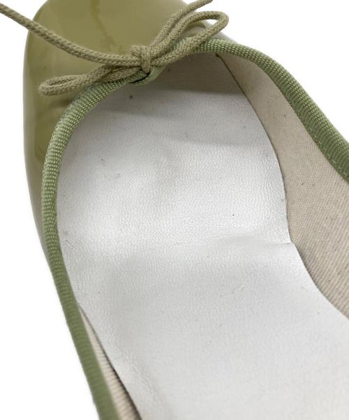 repetto（レペット）Repetto (レペット) エナメルリボンパンプス グリーン サイズ:37　1/2の古着・服飾アイテム