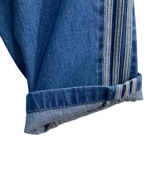 adidas（アディダス）adidas (アディダス) DENIM FIREBIRD PANTS　JC6234 インディゴ サイズ:30の古着・服飾アイテム