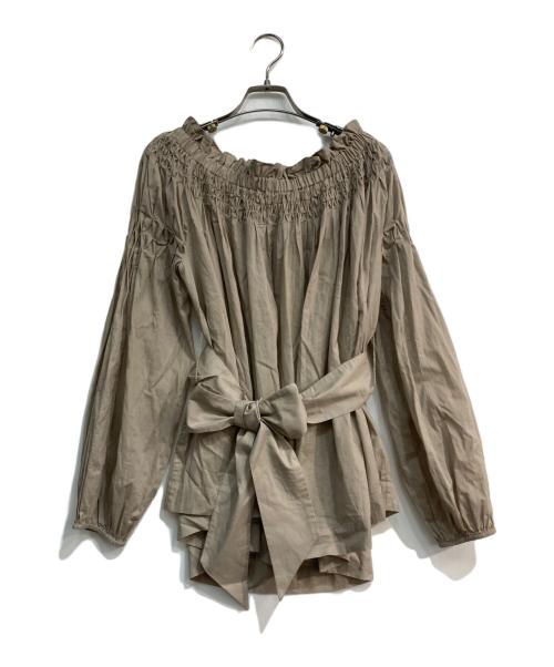merlette（マーレット）Merlette (マーレット) スモッキングオフショルダーギャザーブラウス　3910700017 ベージュ サイズ:Sの古着・服飾アイテム