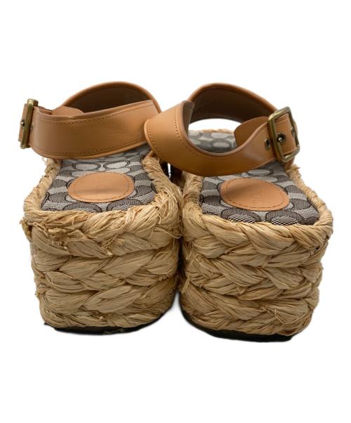 COACH（コーチ）COACH (コーチ) プラットフォームサンダル　C5019 ベージュ サイズ:23.5cmの古着・服飾アイテム