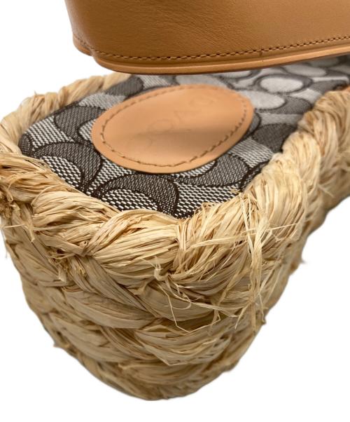 COACH（コーチ）COACH (コーチ) プラットフォームサンダル　C5019 ベージュ サイズ:23.5cmの古着・服飾アイテム