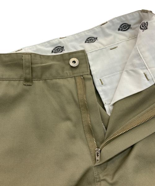 Dickies（ディッキーズ）Dickies (ディッキーズ) SLOBE IENA (スローブ イエナ) 別注 ハイウエストスラックス　243W40IE01 ベージュ サイズ:38の古着・服飾アイテム