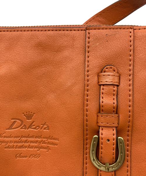 DAKOTA（ダコタ）Dakota (ダコタ) 本革キューブ ショルダーバッグ オレンジの古着・服飾アイテム