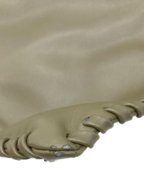 VASIC（ヴァジック）VASIC (ヴァジック) wells mini mini カーキの古着・服飾アイテム