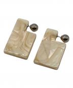 TOGA PULLAトーガ プルラ）の古着「Marble pierced earrings」｜オフホワイト