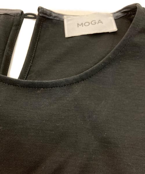 MOGA（モガ）MOGA (モガ) ライトポンチプリーツプルオーバー　B0251BUB590 ブラック サイズ:2の古着・服飾アイテム
