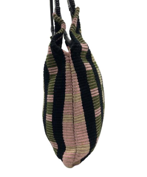 MARNI（マルニ）MARNI (マルニ) MARNI MARKET BOAT BAG ブラック×ピンクの古着・服飾アイテム