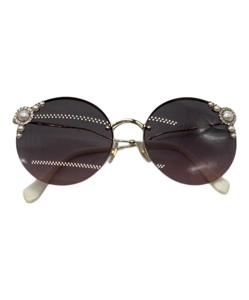 MIU MIU（ミュウミュウ）MIU MIU (ミュウミュウ) フェイクパール ラインストーンサングラス パープル サイズ:60口18の古着・服飾アイテム