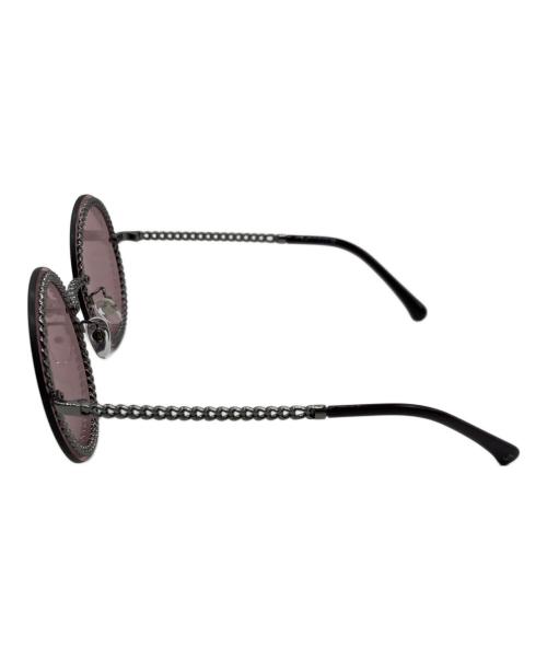 CHANEL（シャネル）CHANEL (シャネル) サングラス チェーンモチーフ メガネチェーン パープル サイズ:58口18の古着・服飾アイテム