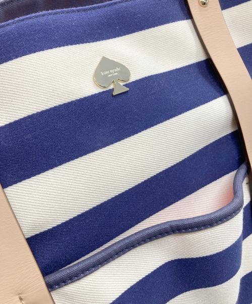 Kate Spade（ケイトスペード）Kate Spade (ケイトスペード) キャンバスレザーボーダートートバッグ ホワイト×ネイビーの古着・服飾アイテム