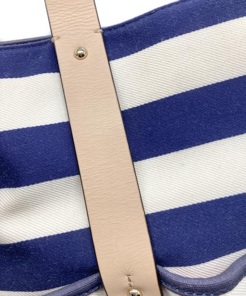 Kate Spade（ケイトスペード）Kate Spade (ケイトスペード) キャンバスレザーボーダートートバッグ ホワイト×ネイビーの古着・服飾アイテム