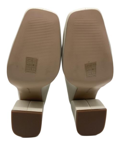 STEVE MADDEN（スティーブマデン）Steve Madden (スティーブマデン) バックジップブーツ　1083008327 ベージュ サイズ:25cmの古着・服飾アイテム