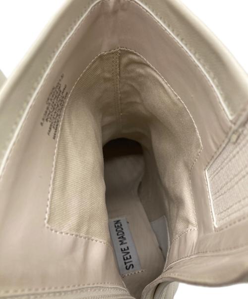 STEVE MADDEN（スティーブマデン）Steve Madden (スティーブマデン) バックジップブーツ　1083008327 ベージュ サイズ:25cmの古着・服飾アイテム