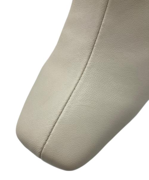 STEVE MADDEN（スティーブマデン）Steve Madden (スティーブマデン) バックジップブーツ　1083008327 ベージュ サイズ:25cmの古着・服飾アイテム