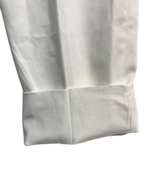 ALEXANDER McQUEEN（アレキサンダーマックイーン）ALEXANDER McQUEEN (アレキサンダーマックイーン) センタープレスパンツ　452543 ホワイト サイズ:54の古着・服飾アイテム