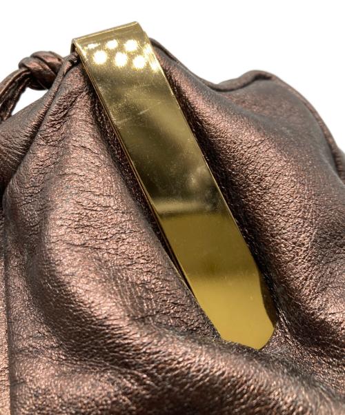 MIU MIU（ミュウミュウ）MIU MIU (ミュウミュウ) メタリックレザーハンドバッグ ブラウンの古着・服飾アイテム
